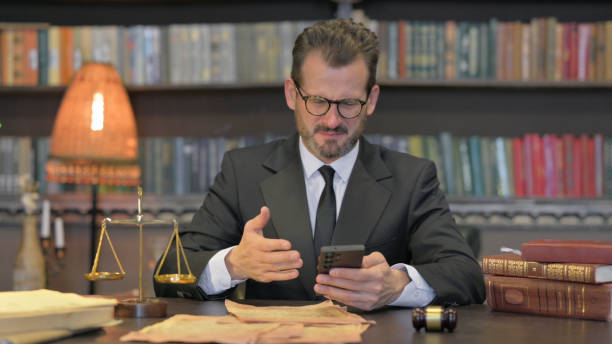 Cryptocurrency Lawyers Near Me: Find the Right Legal Expert for Your Case